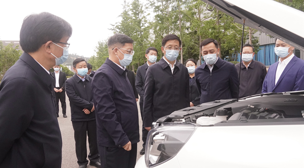 云南省委副书记、省长王予波带队到 J9集团动力开展调研